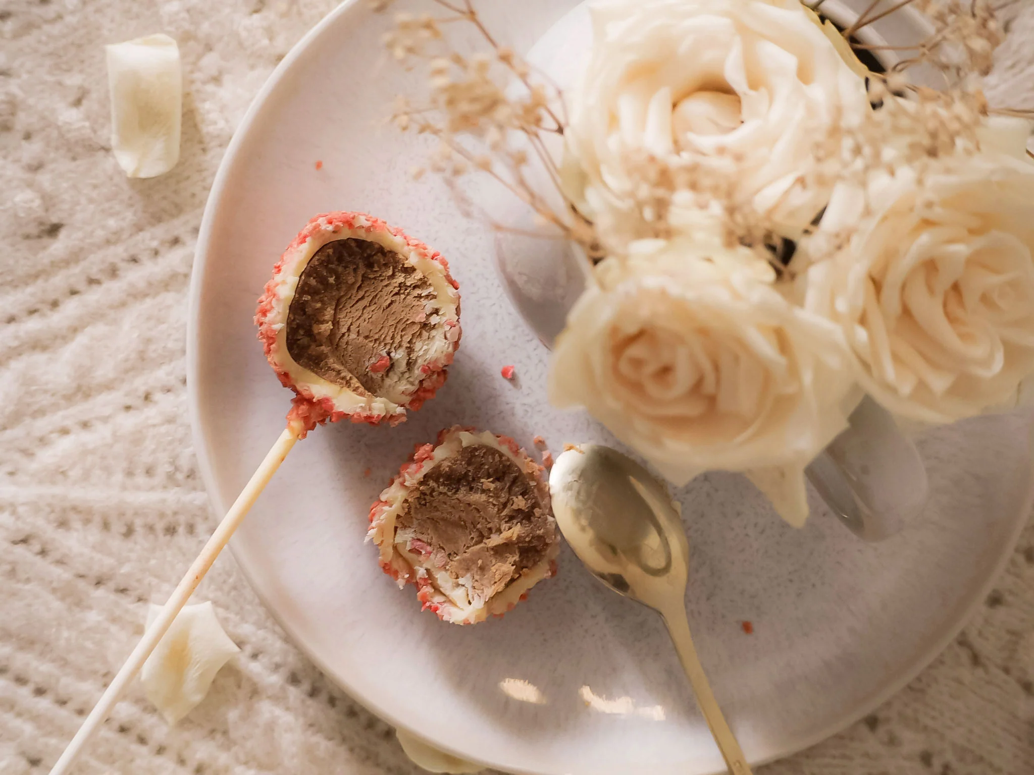 Cake-Pops mit Orange- & Erdbeer-Crisp (12 Stück) - Image 8