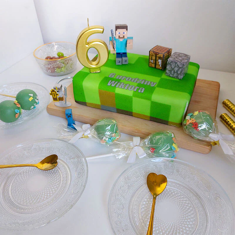 Minecraft®-Figur auf Spielewelt-Torte - Image 12