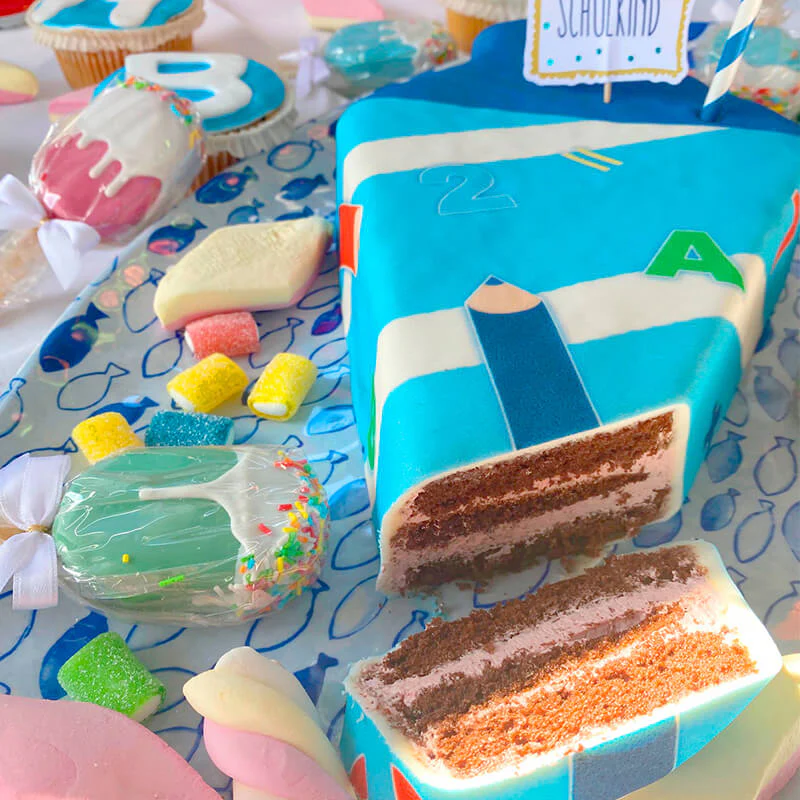 Schultüten-Torte mit Stiften in Hellblau - Image 6