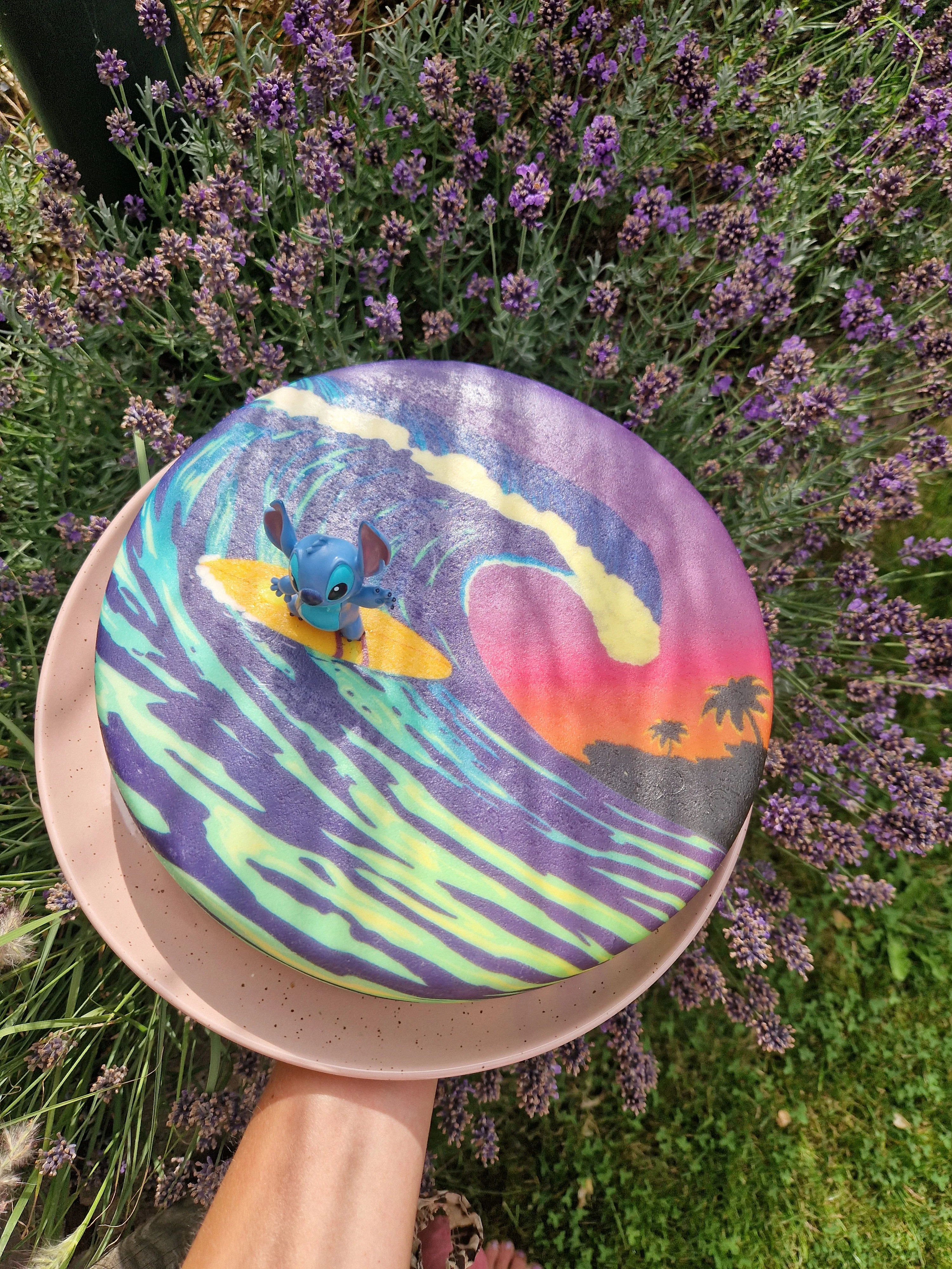 Stitch® auf Surfer-Torte - Image 5
