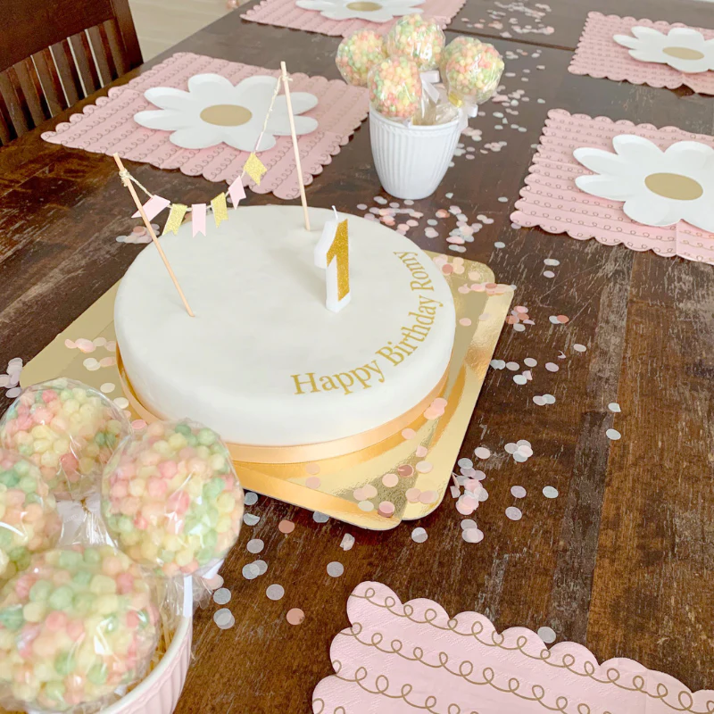Weiße Torte mit Tortenband - Image 12